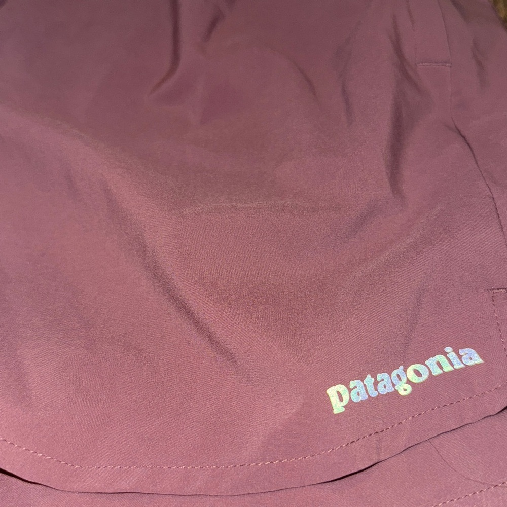 Patagonia Mauve Shorts with Rust Details - Picture 2 of 6